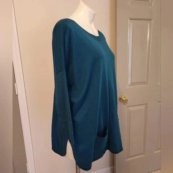 Lilly Pulitzer Cobo Front Pockets Teal Oversized Boatneck Sweater(S) - Picture 2 of 10